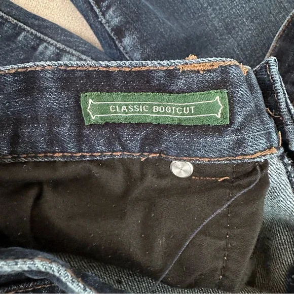 Lauren Ralph Lauren Classic Bootcut Jeans. Dark wash. Size 8 - Picture 6 of 11